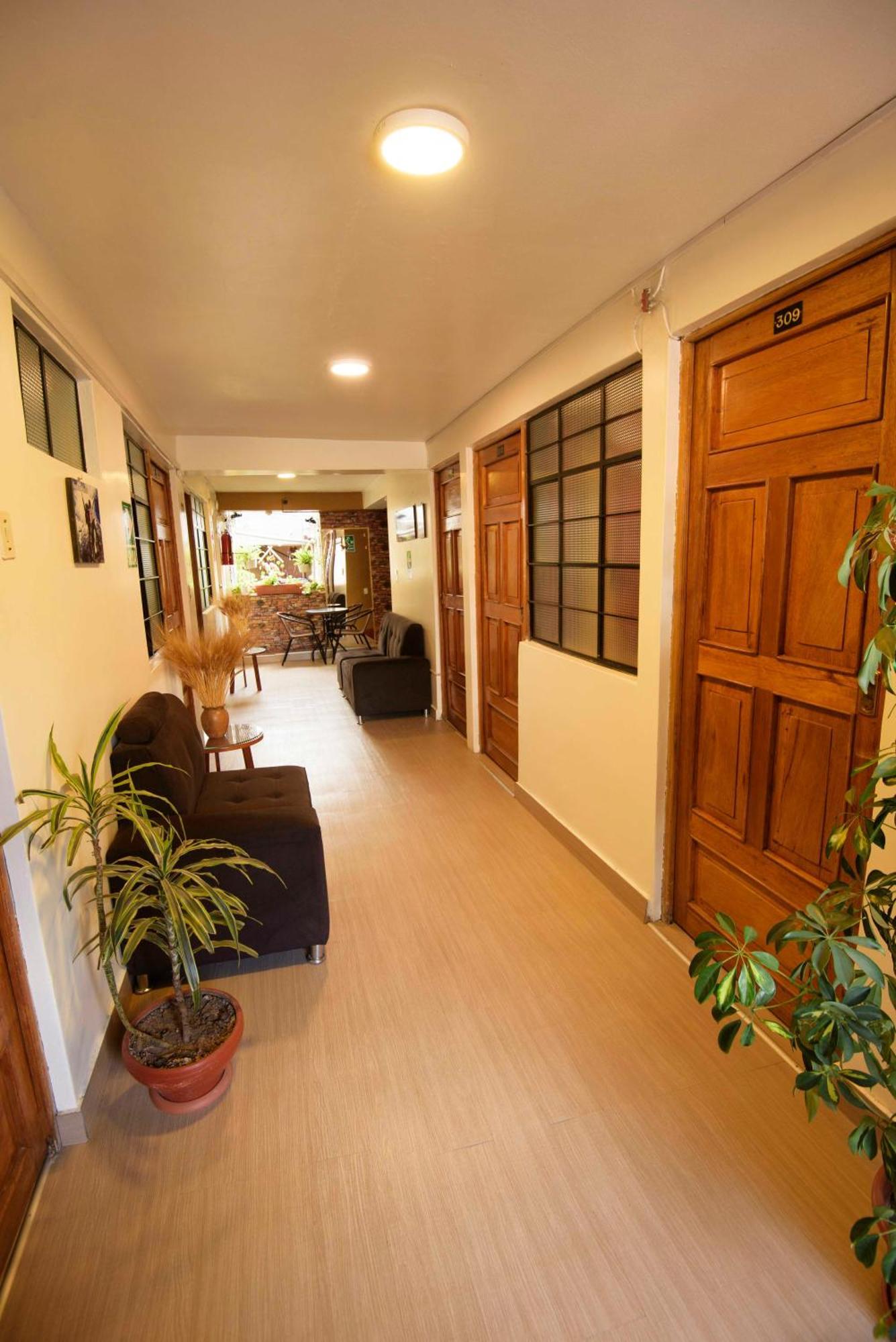 Hotel Virgen Del Carmen - Huaraz ภายนอก รูปภาพ